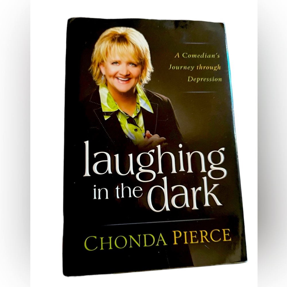 Chonda Pierce Laughing in the dark